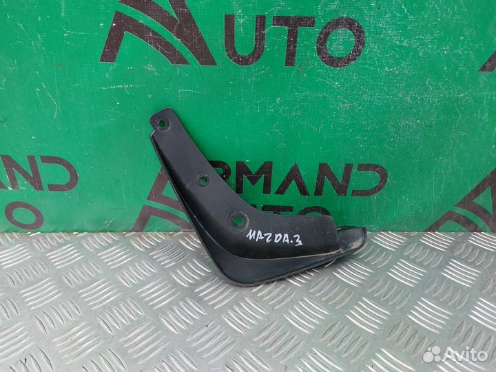 Брызговик задний правый Mazda 3 4 BP 2019-Нв