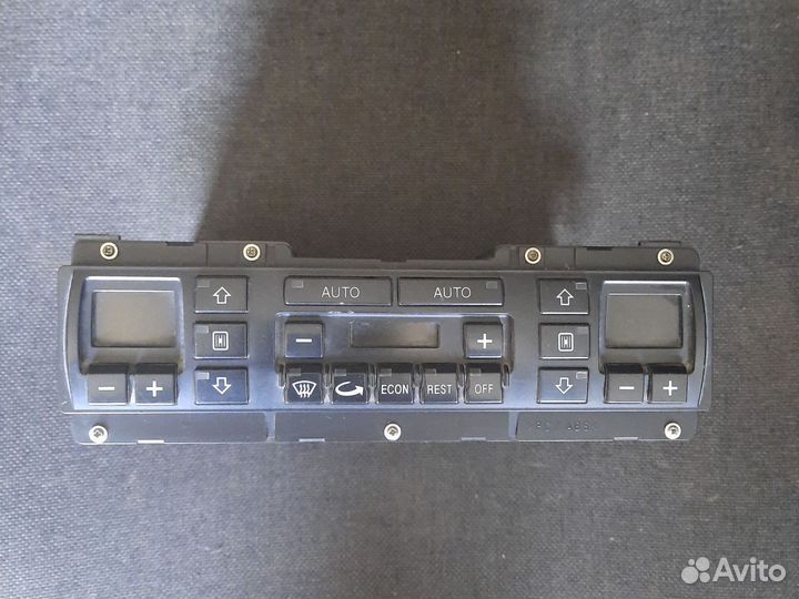 Блок управления климат-контролем Audi A8 D2