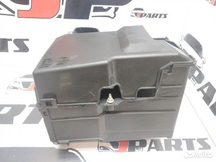 Крепление АКБ (корпус/подставка) Mazda 3 BL (2008—