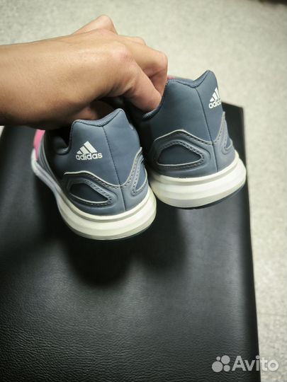 Кроссовки женские adidas оригинал 36-36.5