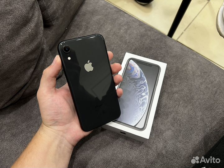 iPhone Xr, 64 ГБ