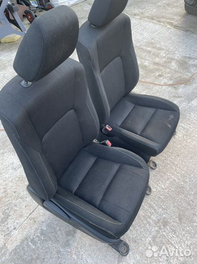 Сидения toyota hilux 2021