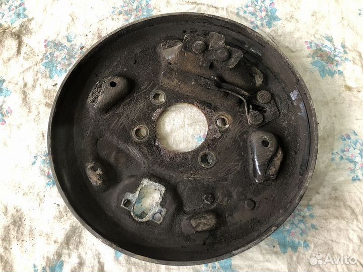 Щит опорный Nissan Almera N16 2003-2006