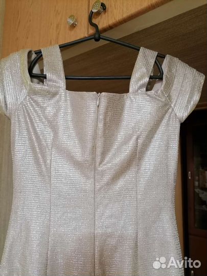 Платье вечернее