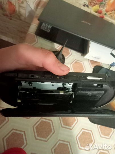 Продам игровую консольPSP e3008