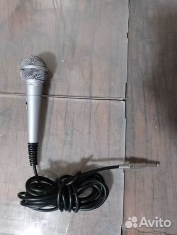 Микрофон для караоке проводной объявление продам