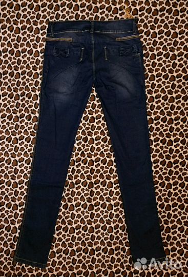 Джинсы-стрейч новые р. W30 на росс. 46