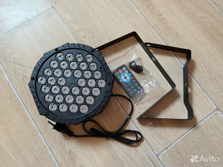Прожектор LED Par 36*3