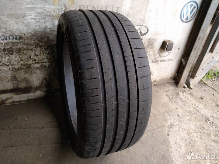 Pirelli P Zero PZ4 275/35 R20 102Y