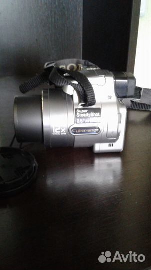 Цифровая фотокамера Sony Cyber-shot