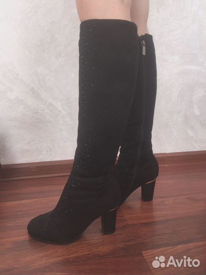 Зимние замшевые сапоги