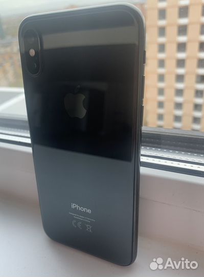 iPhone X, 64 ГБ