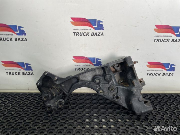 1727270 Кронштейн переднего бампера левый