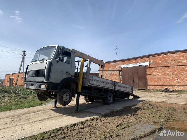 МАЗ 437040-061 с КМУ, 2002