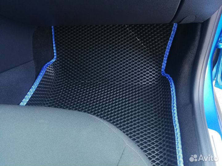 Автоковры водительские EVA Nissan Bassara JU30 Ева