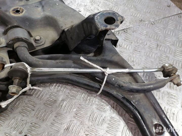 Балка под двс Toyota Ractis NCP100 1nzfe 2006