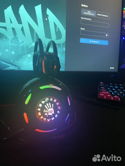 Продаю наушники с микрофоном A4 Bloody G300 черный