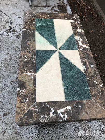 Стол из натурального мрамора