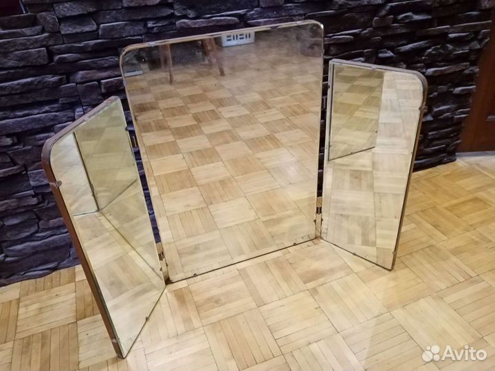 Зеркало. Советский трельяж