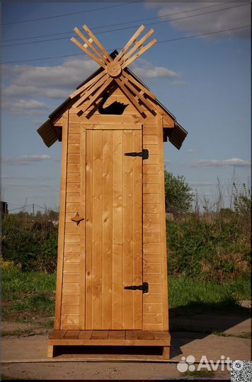 Дачный туалет деревянный