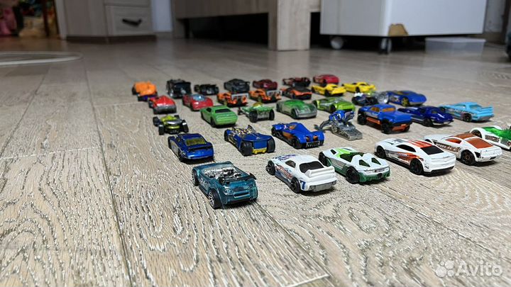 Hot Wheels машинки