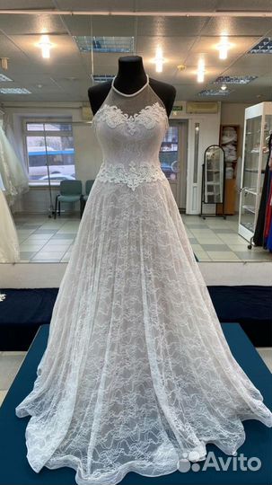 Свадебное новое платье размер 42