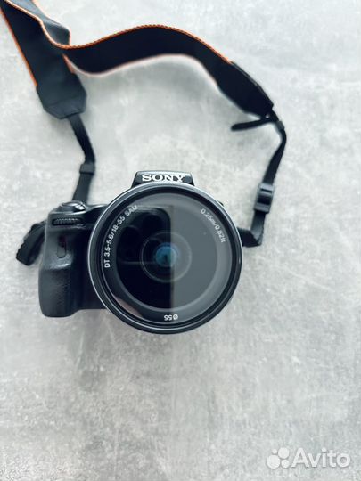 Камера с объективом Sony Alpha 37 (комплект)