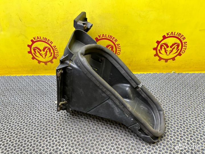 Дефлектор радиатора правый Jaguar Xf X250 3.0 V6