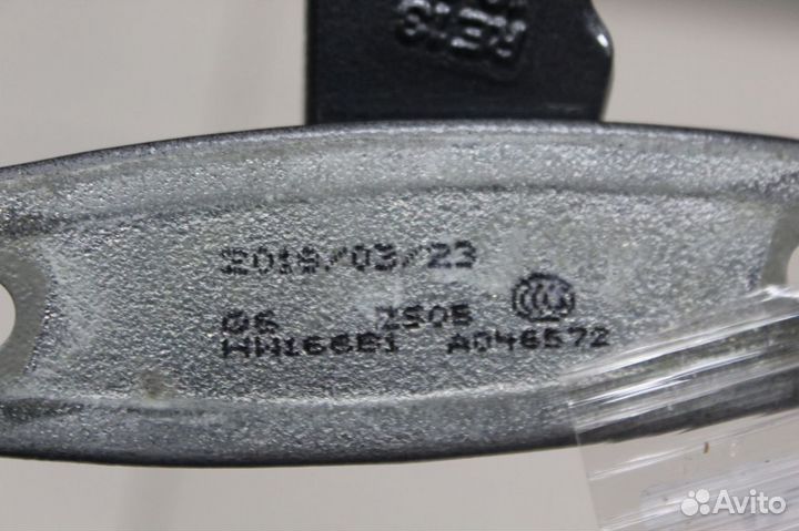 Петля двери передней правой верхняя Mercedes GL-kl