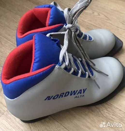 Беговые лыжи