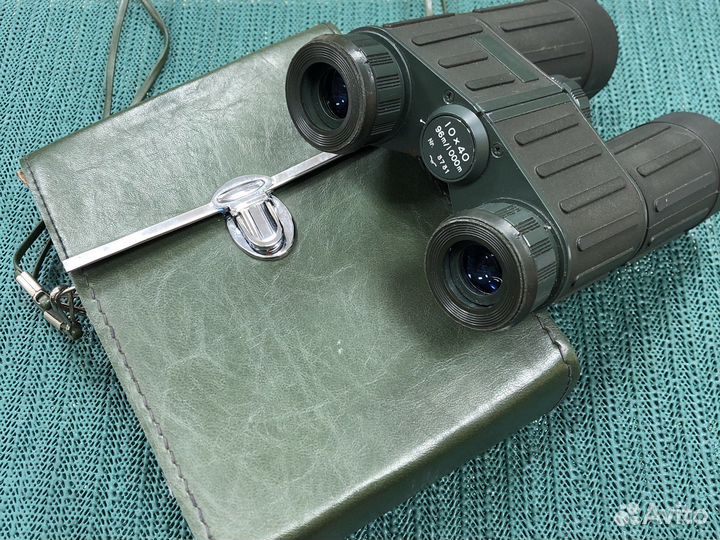 Бинокль 10х40