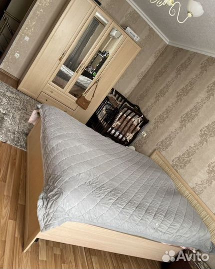 Шкаф и кровать бу