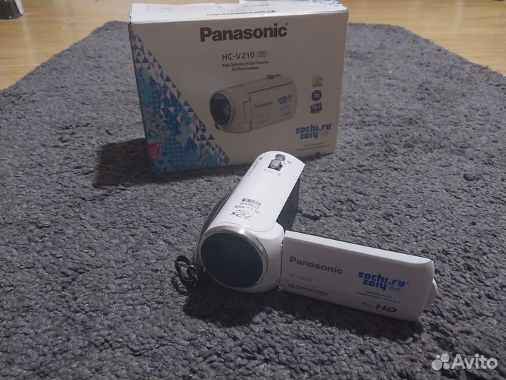 Видеокамера Panasonic hc-v210