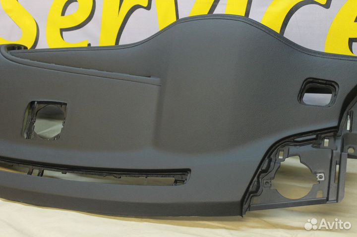 Торпедо Toyota Highlander панель приборов