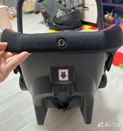 Автомобильное кресло от 0 до 13 мес