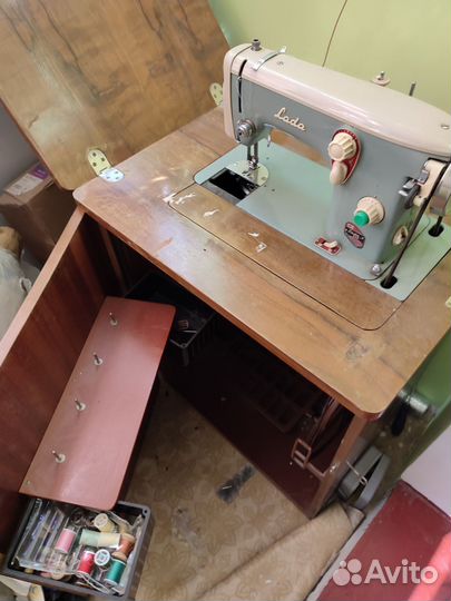 Швейная машина LADA 238