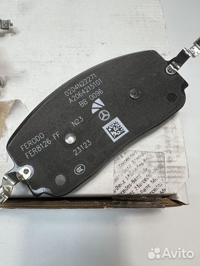 Тормозные колодки A0004202404 Mercedes