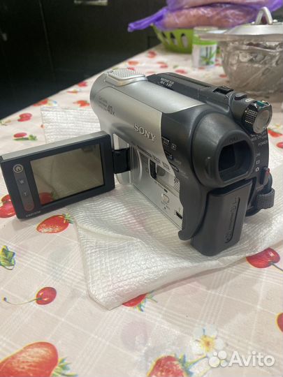Видеокамера sony DCR-DVD106E