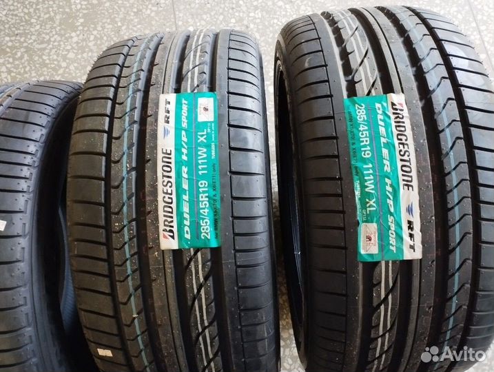 Bridgestone Dueler H/P Sport 255/50 R19 и 285/45 R19 107W