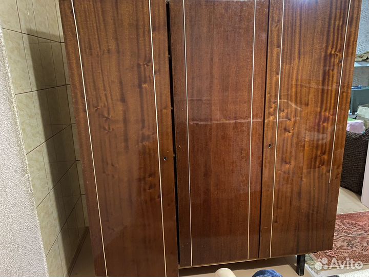 Шифонеры,сервант