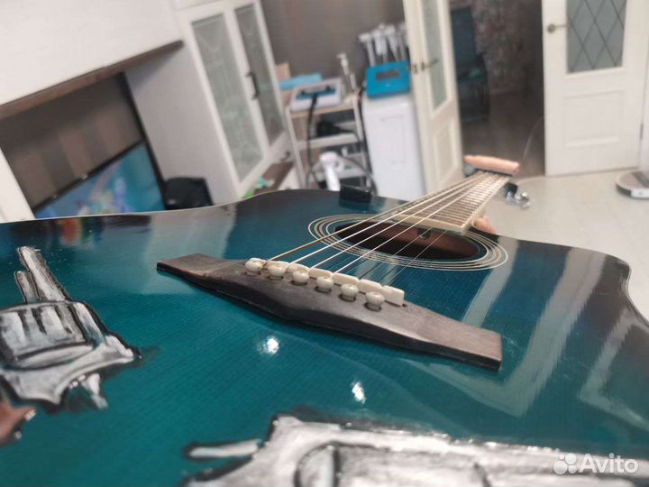 Акустическая гитара