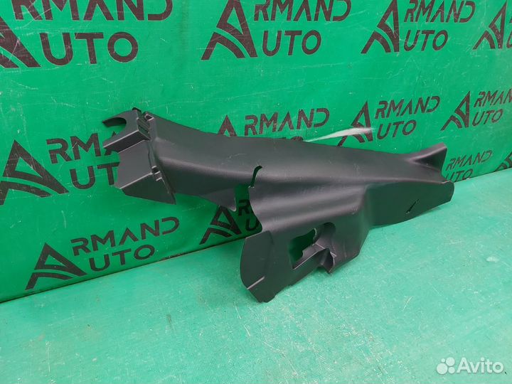 Обшивка стойки нижняя задняя правая Toyota Rav4