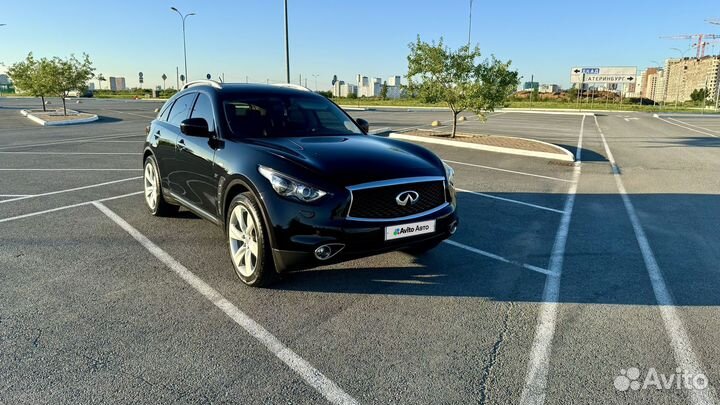 Infiniti QX70 3.7 AT, 2014, 73 000 км