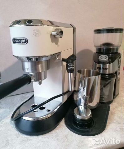 Кофеварка Delonghi EC685 +кофемолка Kitfort kt-744