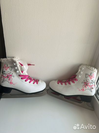 Коньки фигурные 33 размер