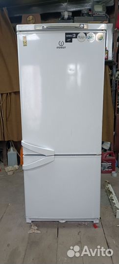 Продам холодильник бу