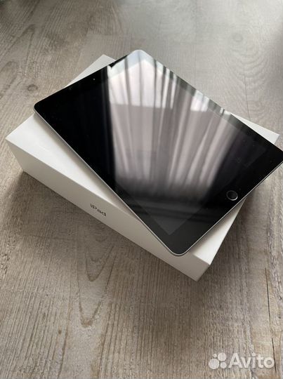 iPad 6 (Wi-Fi + Cellular) 32 Gb