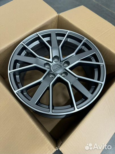 Новые диски R18 на Audi A8