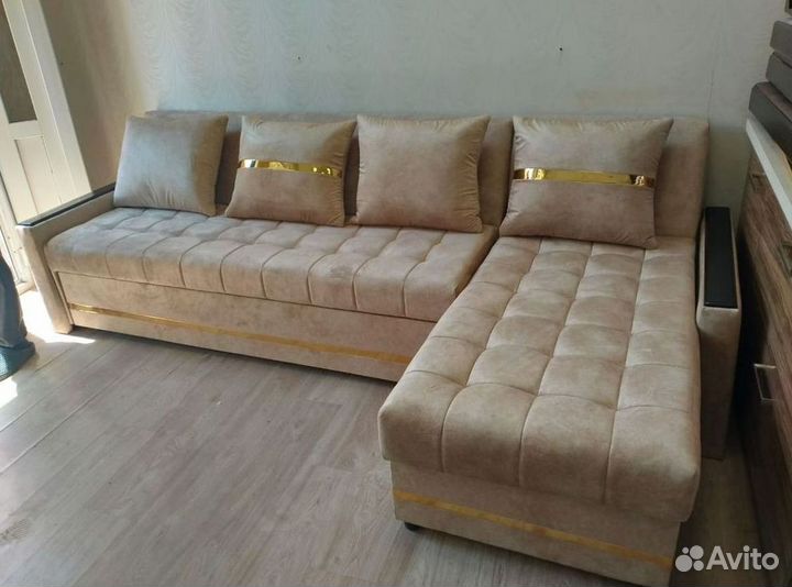 Диван угловой в наличии