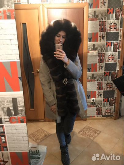 Кремовая парка с натуральным мехом песца на кашеми